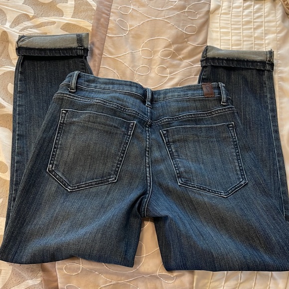 Vera Wang Capris - Picture 2 of 4